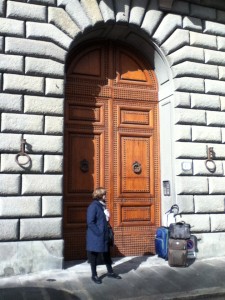 Pretty impressive front door. The Medicis and their friends took no chances.