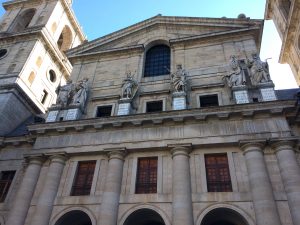 escorial-courtyard-of-the-kings