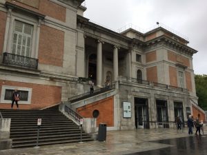 prado-ticket-line-for-us